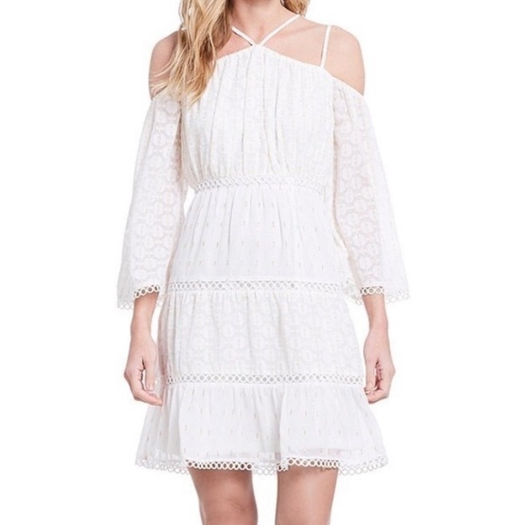 ✨White Dress ✨ - Picture 1 of 6